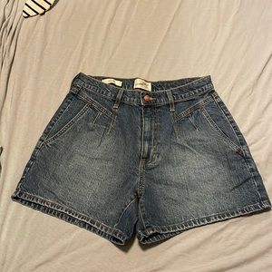 Universal Threads Jean Shorts